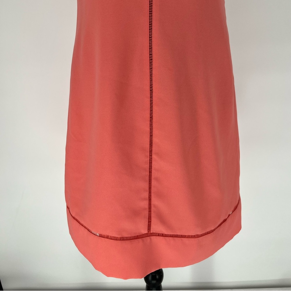 BANANA REPUBLIC CORAL SHEATH DRESS NWOT V NECK, SIDE ZIPPER, FULLY LINED - Picture 3 of 9
